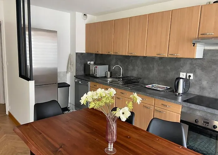 Superbe T3 Centre Avec Garage Ferme Apartment