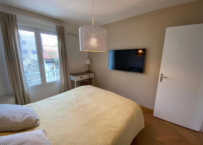 Superbe T3 Centre Avec Garage Ferme Appartamento